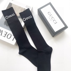配包装 🌟【一盒一双】 🌟 Gucci 古琦 爆款经典字母 长筒袜 小腿袜🔥双针针织材质,超完美结合,款式经典,专柜同步 配包装 🌟【一盒一双】 🌟 Gucci 古琦 爆款经典字母 长筒袜 小腿袜🔥双针针织材质,超完美结合,款式经典,专柜同步