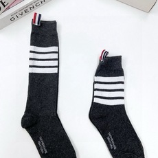 配原版盒 🌟【一盒2 双】 🌟THOM BROWNE · 桑姆 布朗尼❗ 🌟超级爆款!网红小腿袜,中筒袜+长筒袜,经典爆 配原版盒 🌟【一盒2 双】 🌟THOM BROWNE · 桑姆 布朗尼❗ 🌟超级爆款!网红小腿袜,中筒袜+长筒袜,经典爆