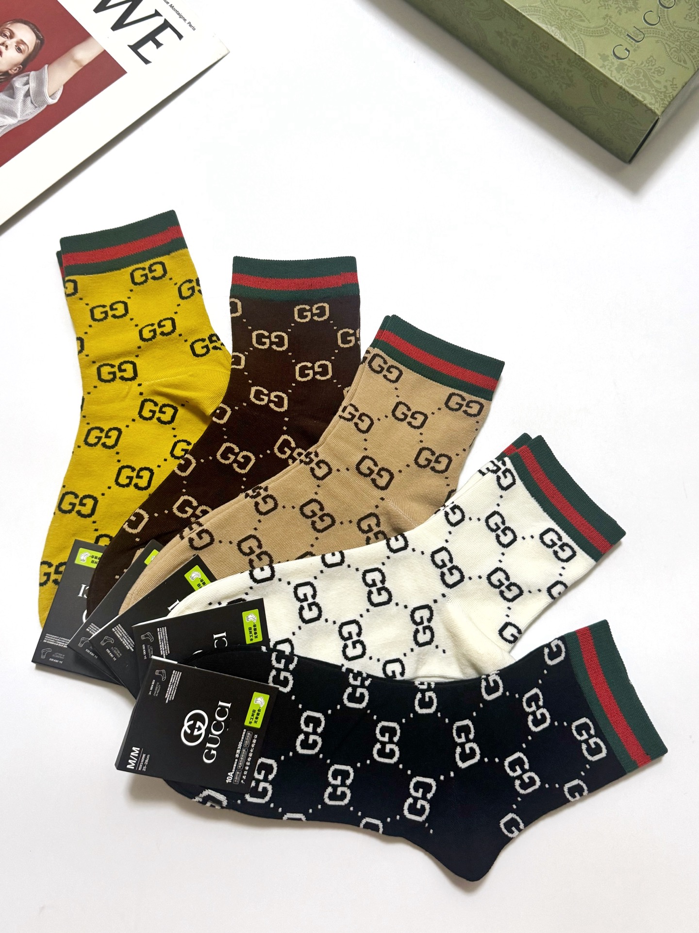配包装 🌟【一盒5 双】 🌟Gucci 古琦 经典字母 logo短袜  ！纯棉面料软糯亲肤！ 🌟ins爆款！专柜在售in