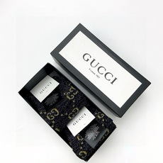 配包装 🌟【一盒2 双】 🌟Gucci 古奇 爆款金银丝长筒袜 中筒袜,超级火爆小腿袜🔥双针针织混纺金银丝材质,超完美结 配包装 🌟【一盒2 双】 🌟Gucci 古奇 爆款金银丝长筒袜 中筒袜,超级火爆小腿袜🔥双针针织混纺金银丝材质,超完美结