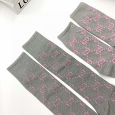 配包装 🌟【一盒2 双】 🌟Gucci 古奇 爆款金银丝长筒袜 中筒袜,超级火爆小腿袜🔥双针针织混纺金银丝材质,超完美结 配包装 🌟【一盒2 双】 🌟Gucci 古奇 爆款金银丝长筒袜 中筒袜,超级火爆小腿袜🔥双针针织混纺金银丝材质,超完美结
