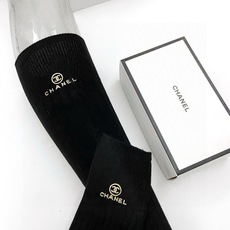 配包装 🌟【一盒一双】 🌟Chanel 香奈儿 经典字母logo纯棉长筒袜 小腿袜 🌟重工装饰个性时尚 🌟ins爆款! 配包装 🌟【一盒一双】 🌟Chanel 香奈儿 经典字母logo纯棉长筒袜 小腿袜 🌟重工装饰个性时尚 🌟ins爆款!