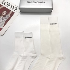 配包装 🌟【一盒2双】 🌟 巴黎世家 balenciaga 经典字母 长筒袜 短筒袜🔥双针针织材质,超完美结合,款式经典 配包装 🌟【一盒2双】 🌟 巴黎世家 balenciaga 经典字母 长筒袜 短筒袜🔥双针针织材质,超完美结合,款式经典