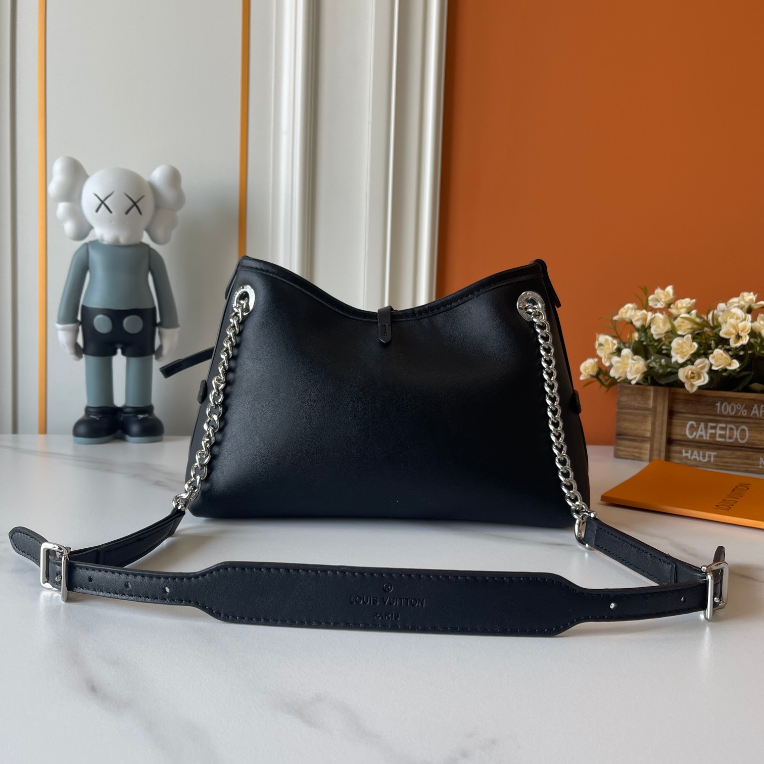 Monogram Canvas Crossbody Bag, 26 cm - Vintage-Inspired, Detachable Strap 5 a1734759005426 6523