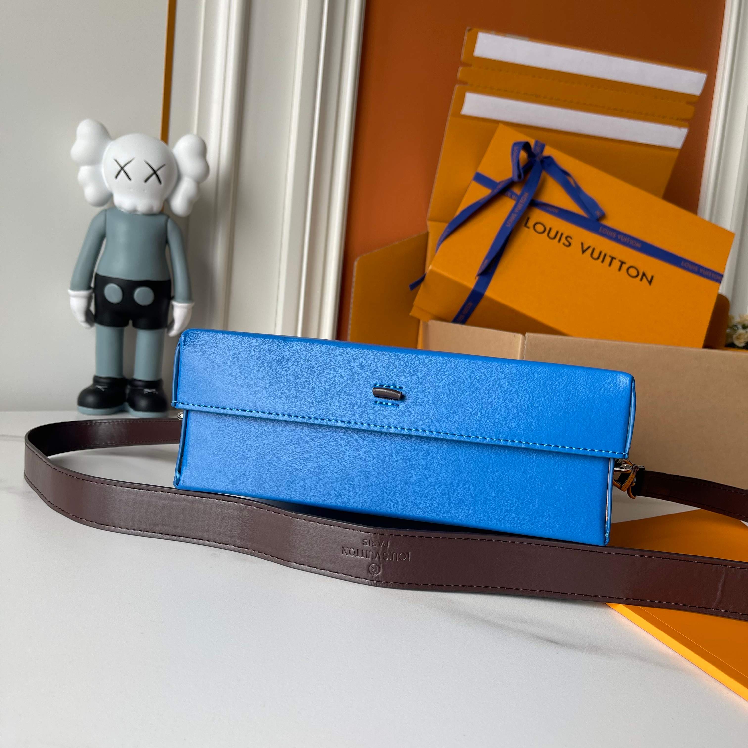 Louis Vuitton Blue Leather Shopper Bag with Detachable Strap - Medium Size 7 a1740803016057 5215