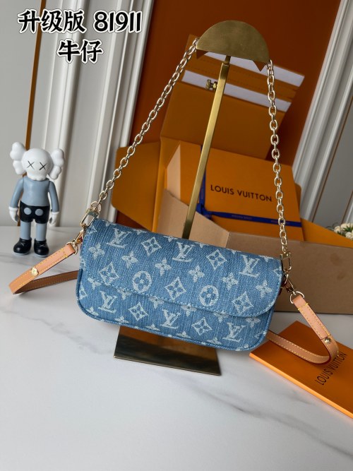 Louis Vuitton Wallet on Chain Ivy Denim Blue Monogram, 23.5 x 12 x 4.3 cm 1 Louis Vuitton Wallet on Chain Ivy Denim Blue Monogram, 23.5 x 12 x 4.3 cm