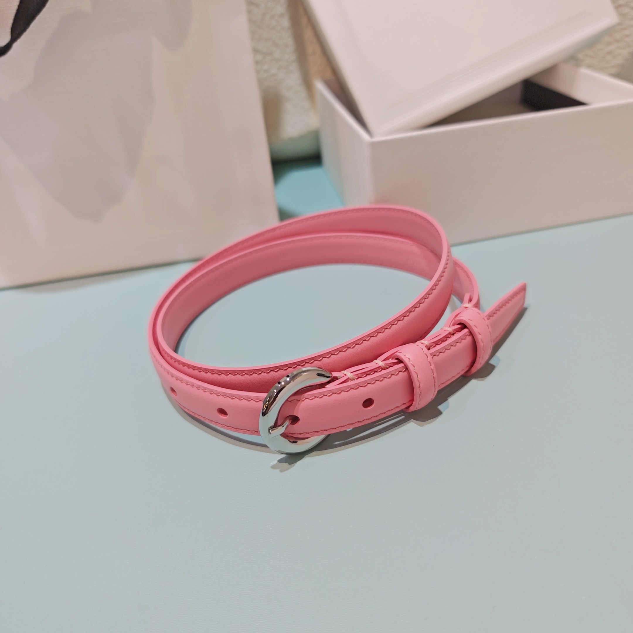 💥💥💥1.8cm赛琳CELINE腰带，双面头层牛皮，长度：75.80.85.90.95.100.欧，铜五