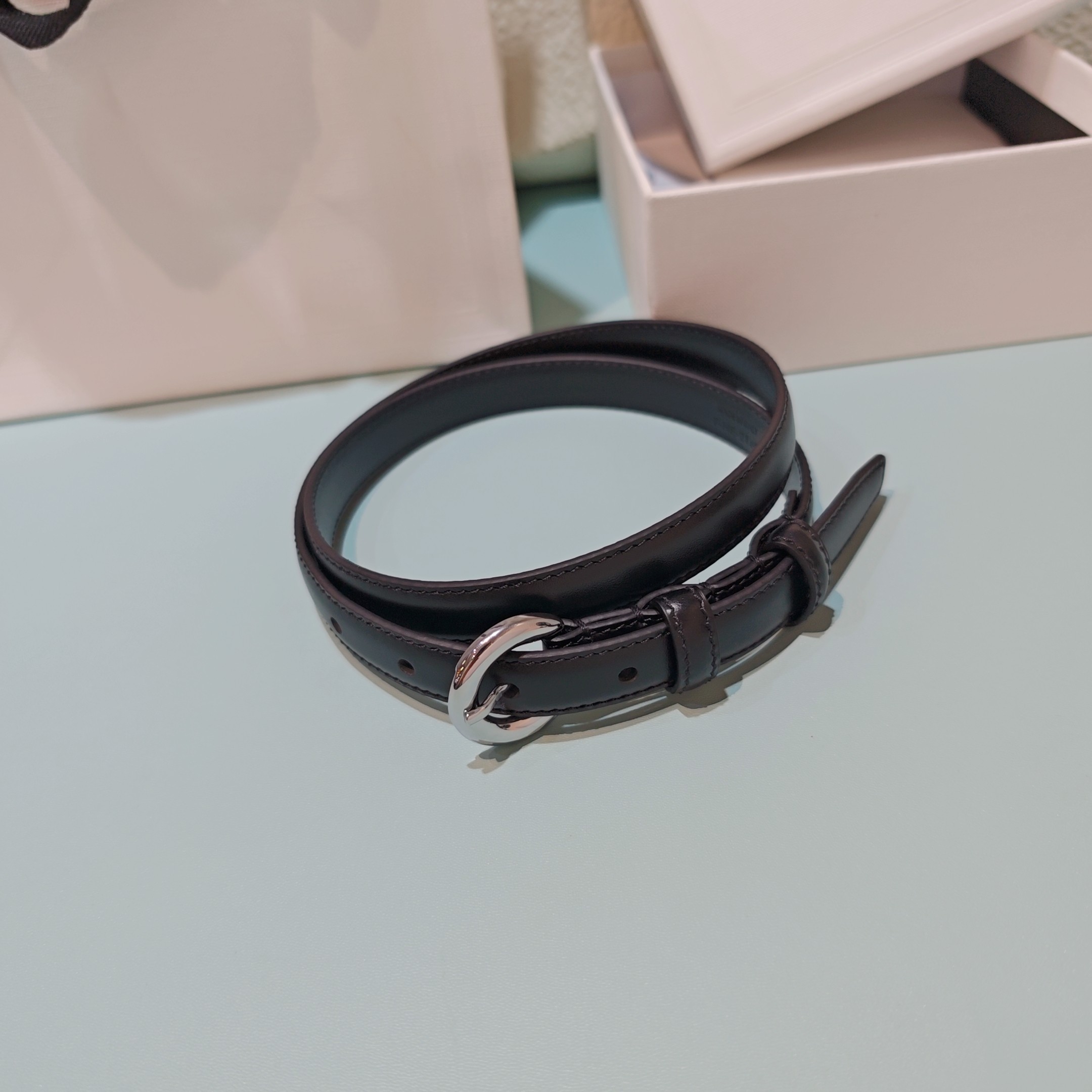 💥💥💥1.8cm赛琳CELINE腰带，双面头层牛皮，长度：75.80.85.90.95.100.欧，铜五