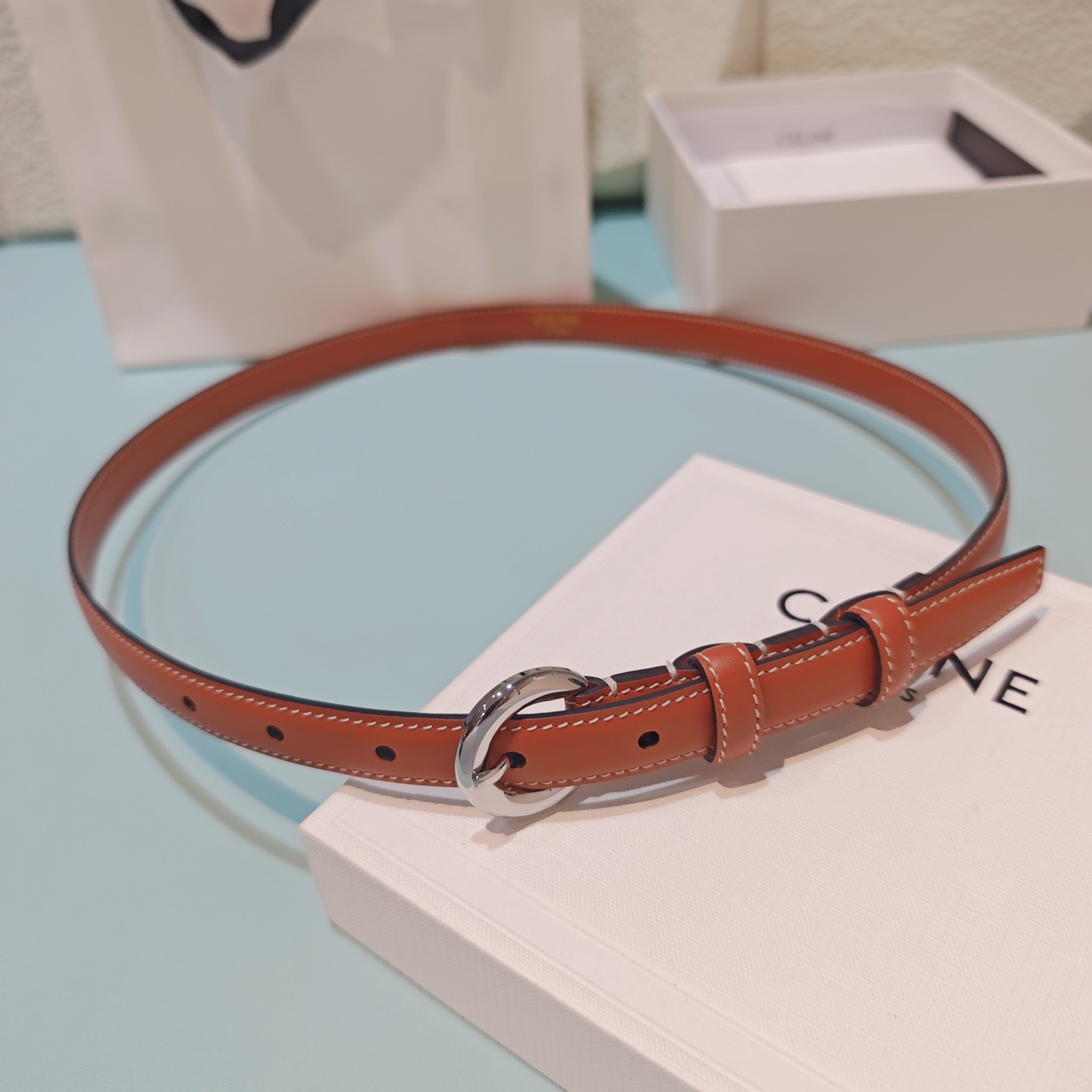 💥💥💥1.8cm赛琳CELINE腰带，双面头层牛皮，长度：75.80.85.90.95.100.欧，铜五