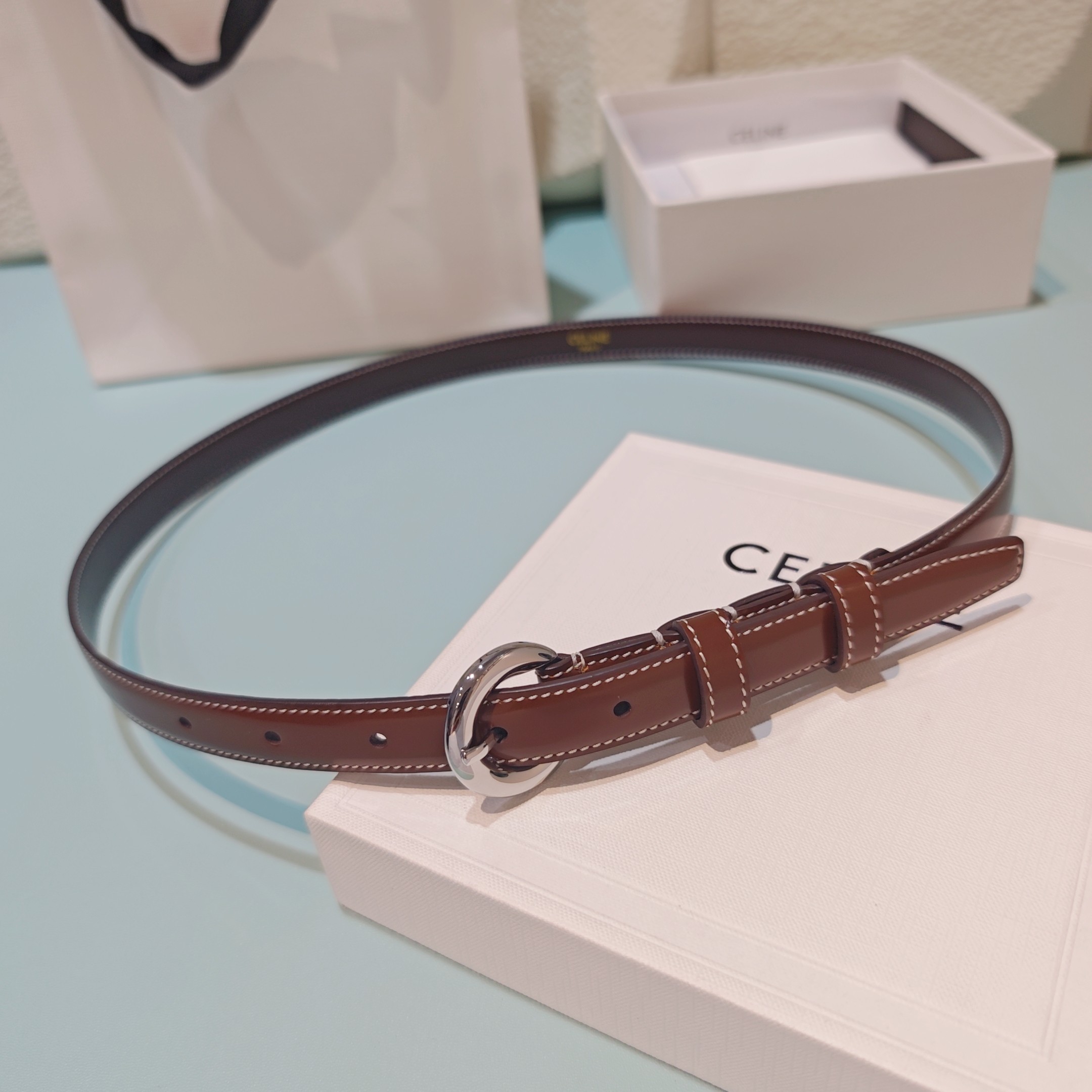 💥💥💥1.8cm赛琳CELINE腰带，双面头层牛皮，长度：75.80.85.90.95.100.欧，铜五