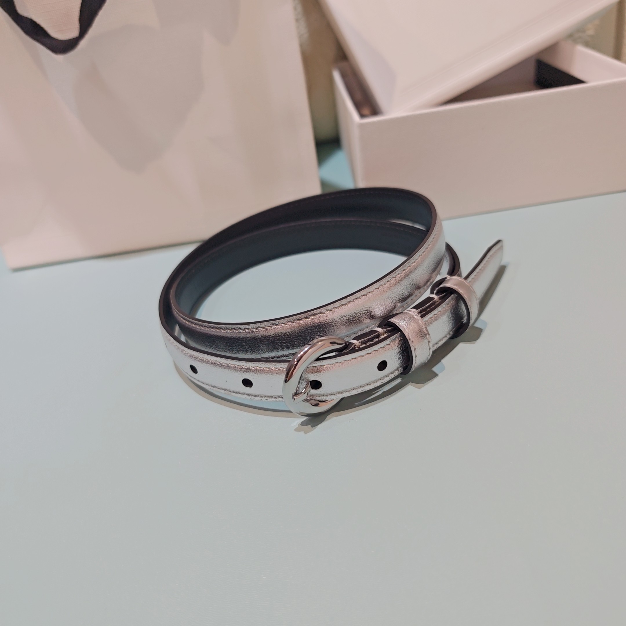 💥💥💥1.8cm赛琳CELINE腰带，双面头层牛皮，长度：75.80.85.90.95.100.欧，铜五