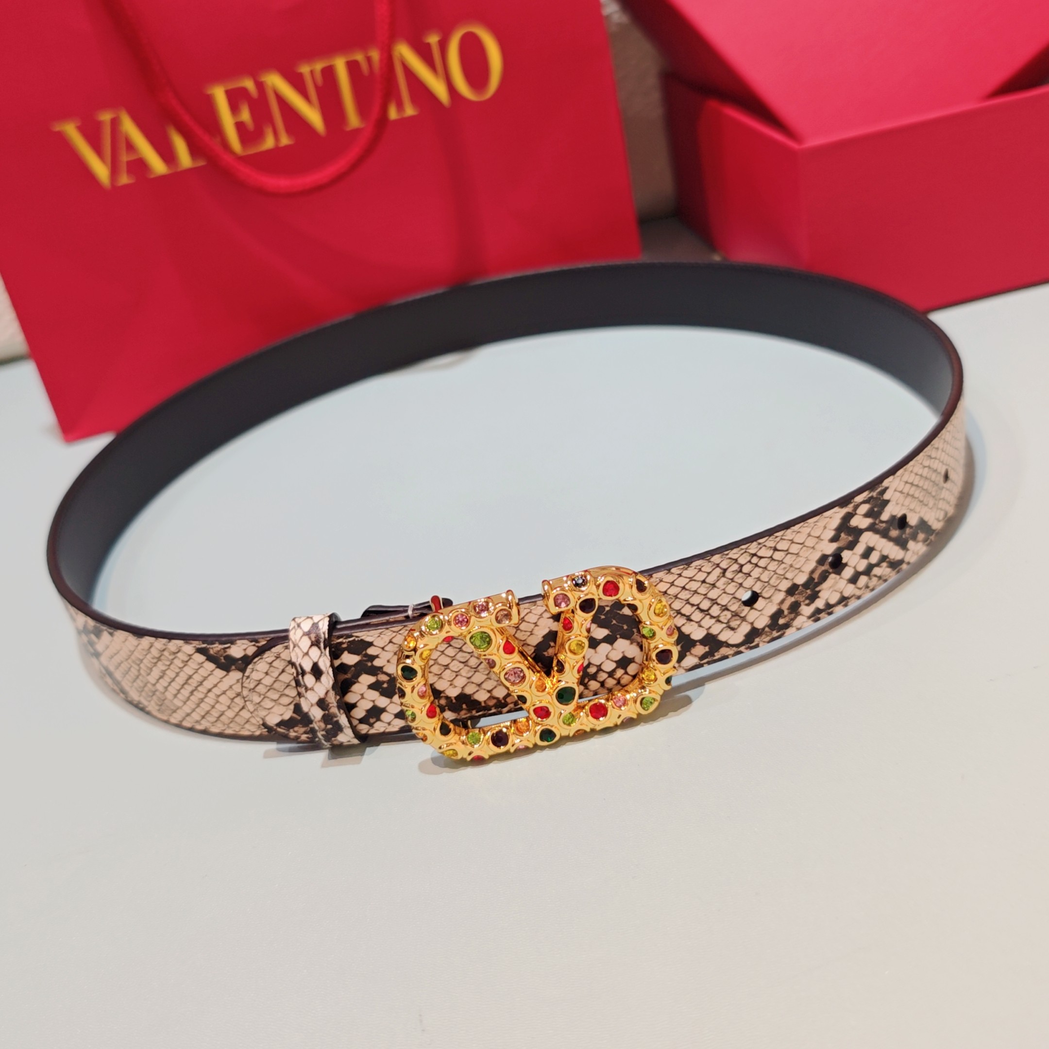 💥💥💥3.0cm华伦天奴腰带，双面头层牛皮，长度：75.80.85.90.95.100.105欧，铜五金