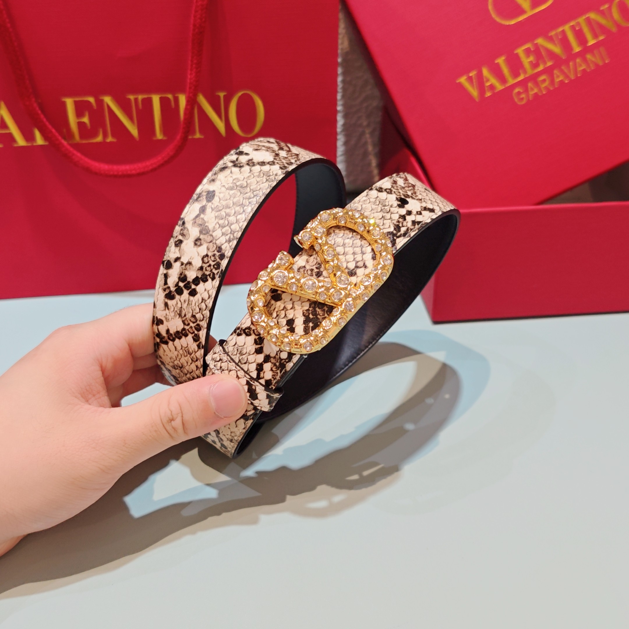 💥💥💥3.0cm华伦天奴腰带，双面头层牛皮，长度：75.80.85.90.95.100.105欧，铜五金