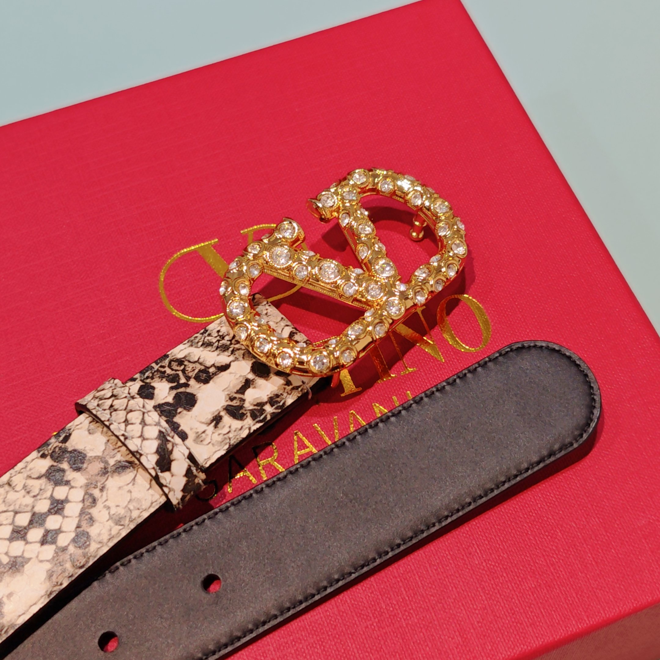 💥💥💥3.0cm华伦天奴腰带，双面头层牛皮，长度：75.80.85.90.95.100.105欧，铜五金