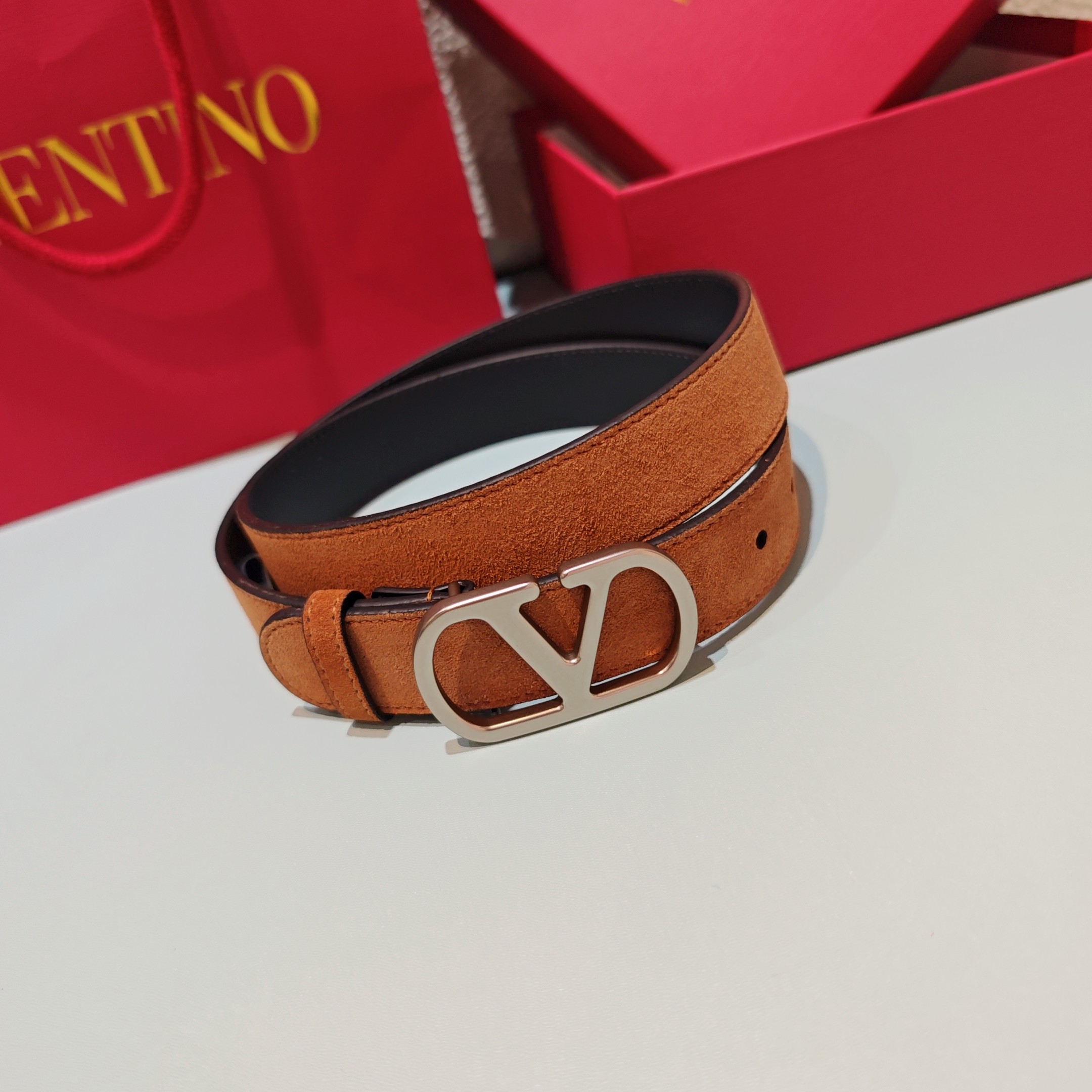 💥💥💥3.0cm 华伦天奴 腰带，双面头层牛皮，长度：75.80.85.90.95.100.105欧，铜