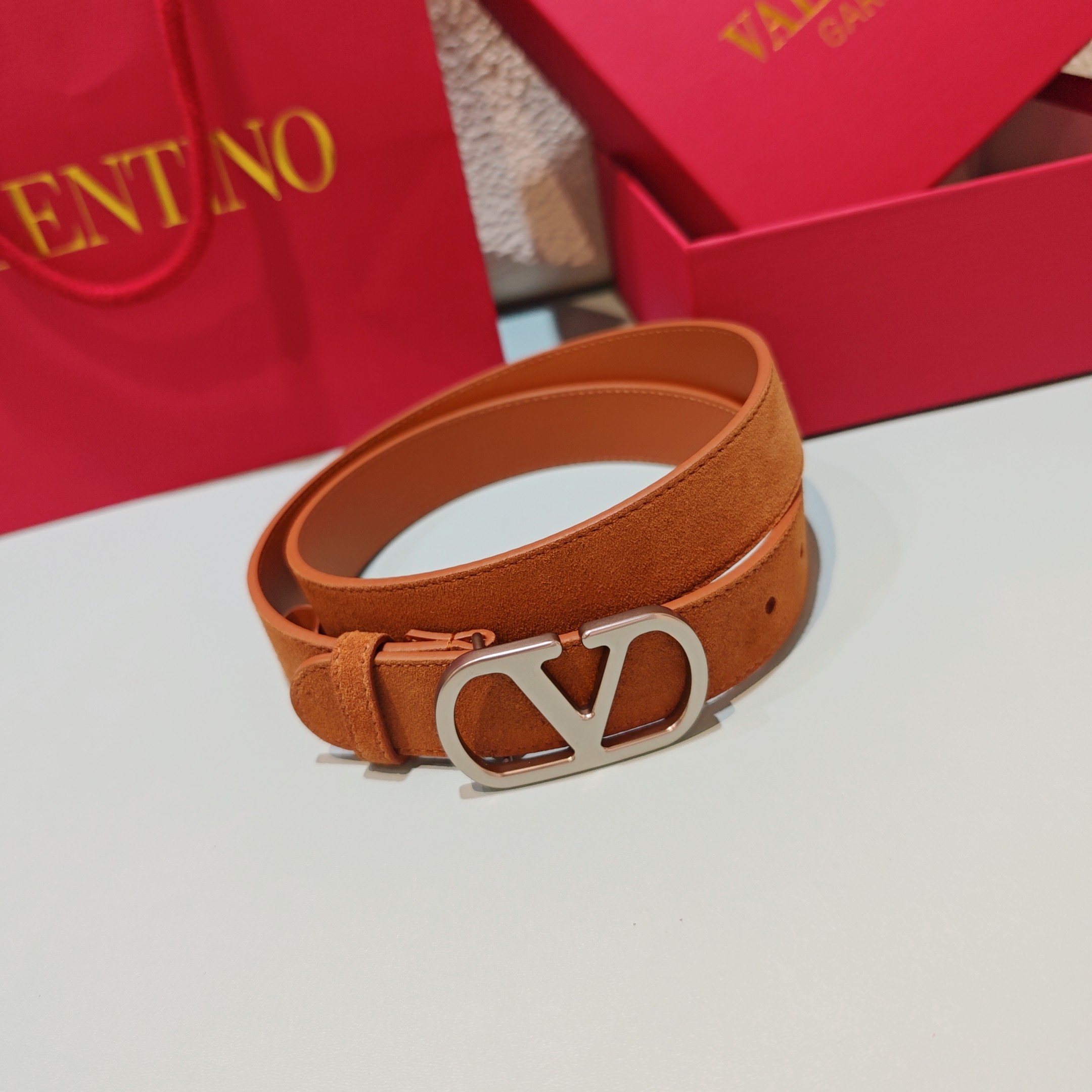 💥💥💥3.0cm 华伦天奴 腰带，双面头层牛皮，长度：75.80.85.90.95.100.105欧，铜