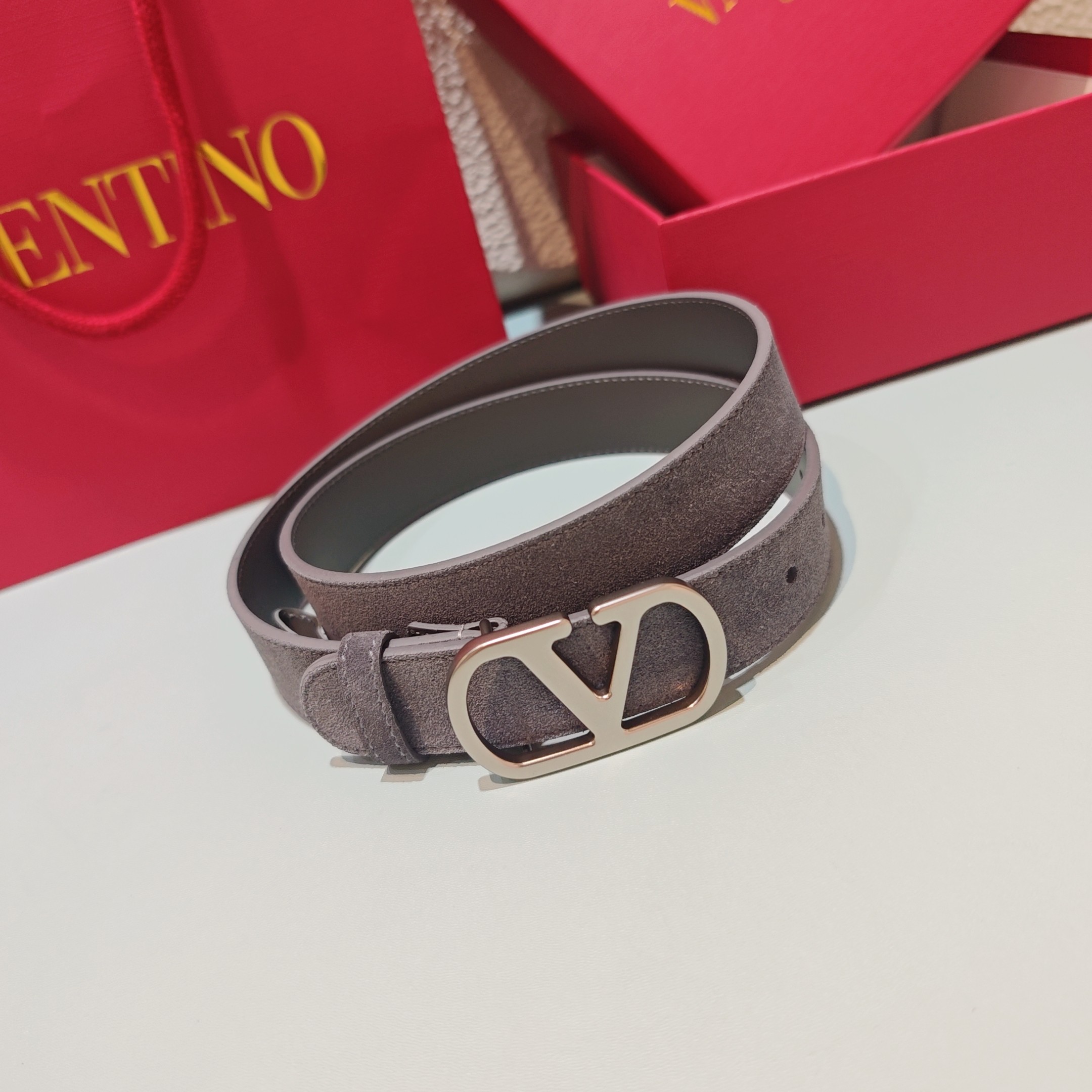 💥💥💥3.0cm 华伦天奴 腰带，双面头层牛皮，长度：75.80.85.90.95.100.105欧，铜