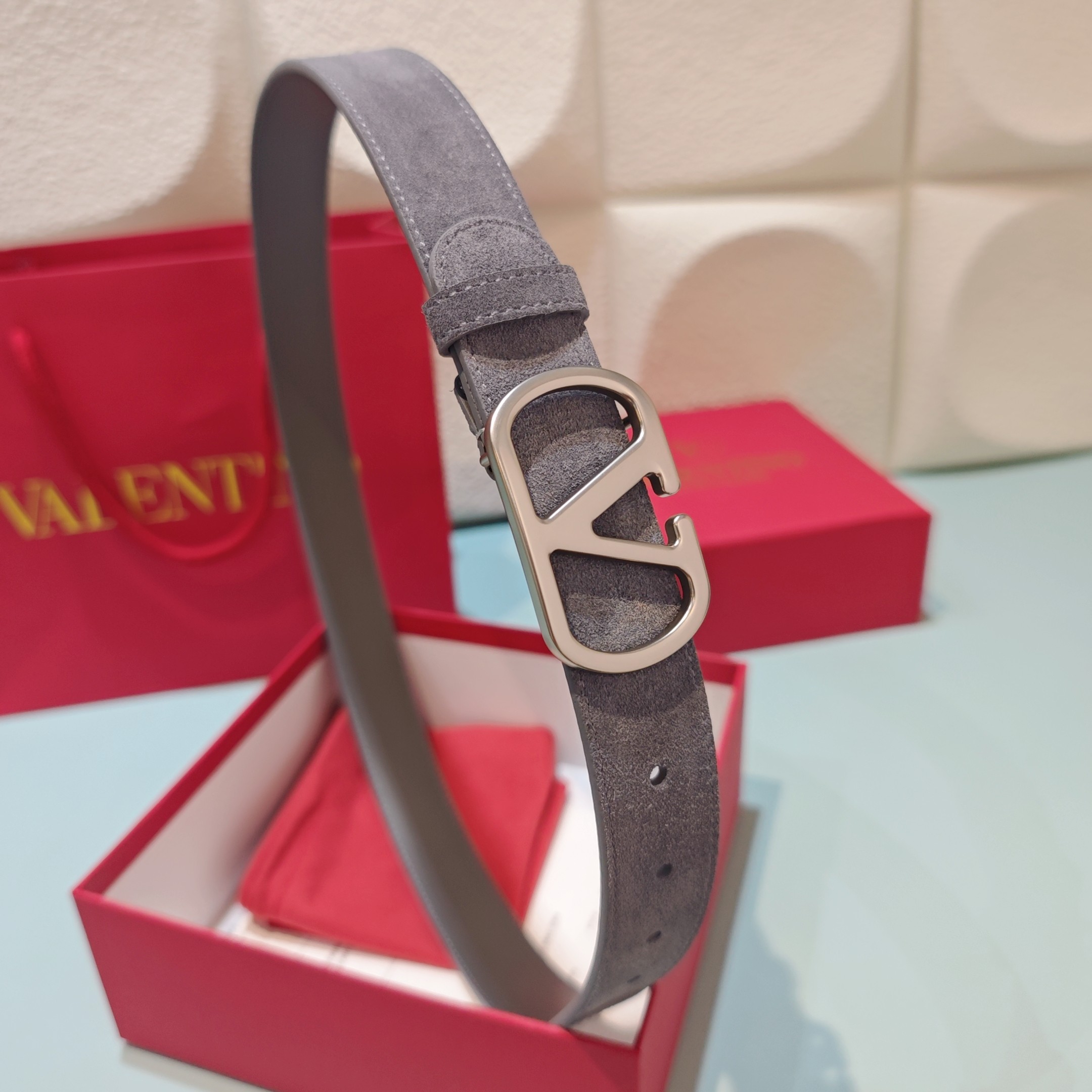 💥💥💥3.0cm 华伦天奴 腰带，双面头层牛皮，长度：75.80.85.90.95.100.105欧，铜