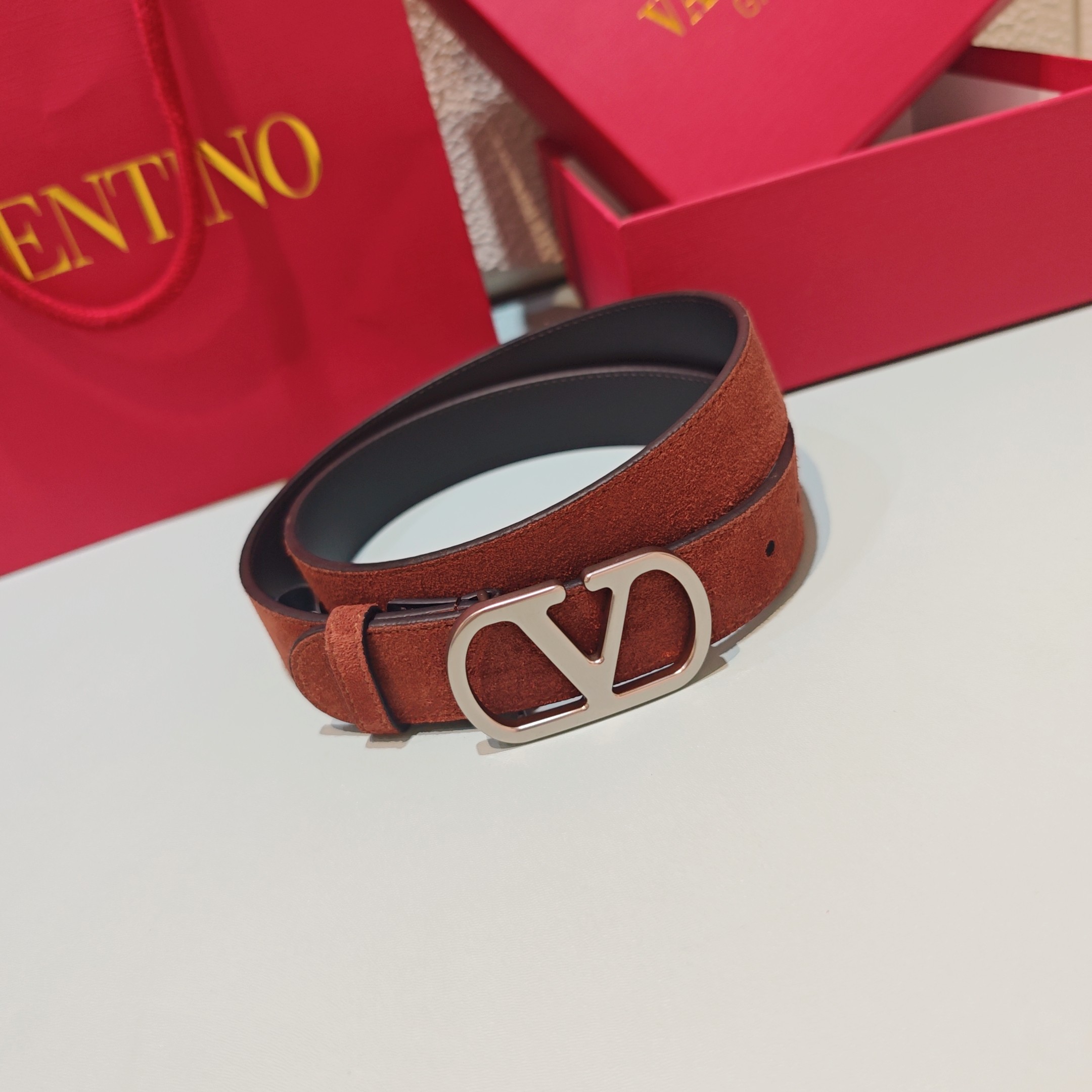 💥💥💥3.0cm 华伦天奴 腰带，双面头层牛皮，长度：75.80.85.90.95.100.105欧，铜