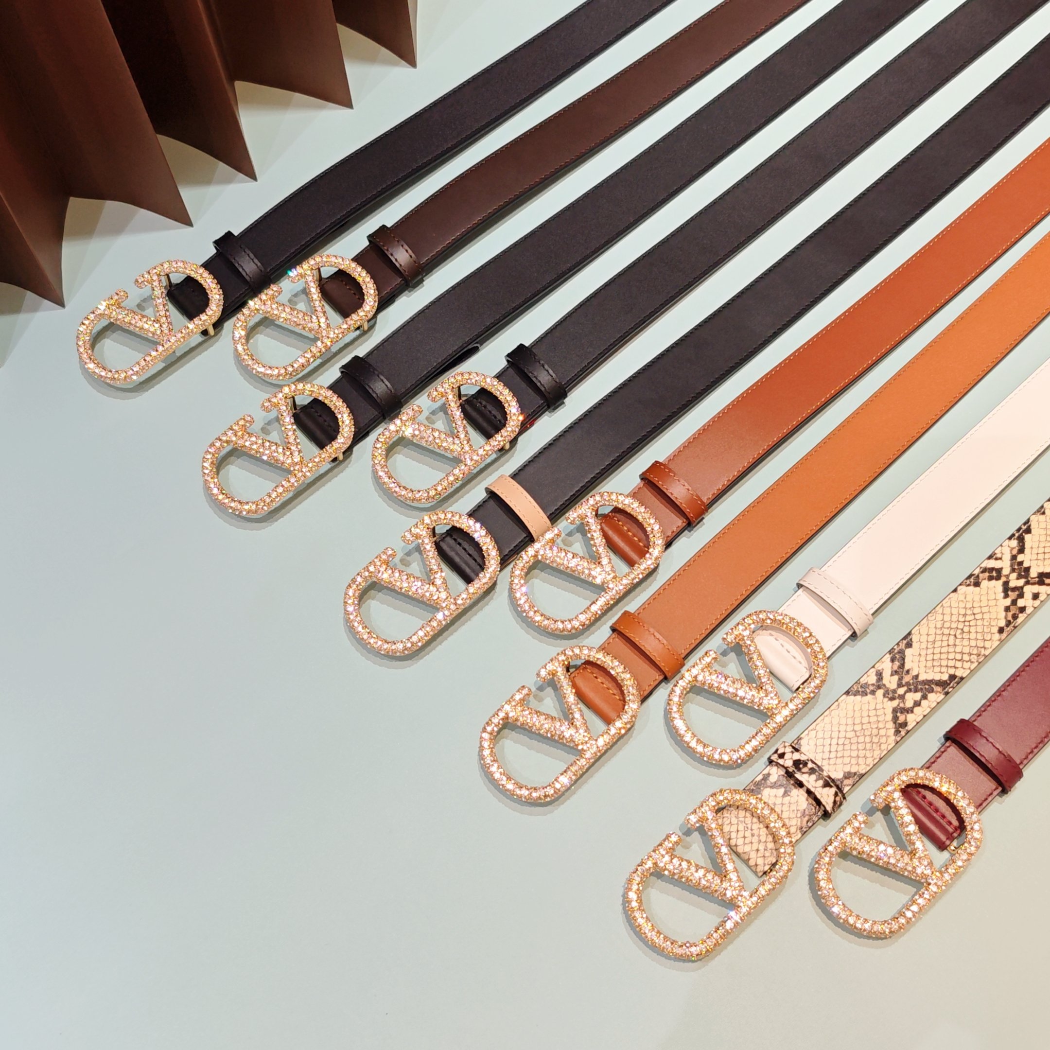 💥💥💥3.0cm 华伦天奴 腰带，双面头层牛皮，长度：75.80.85.90.95.100.105欧，铜