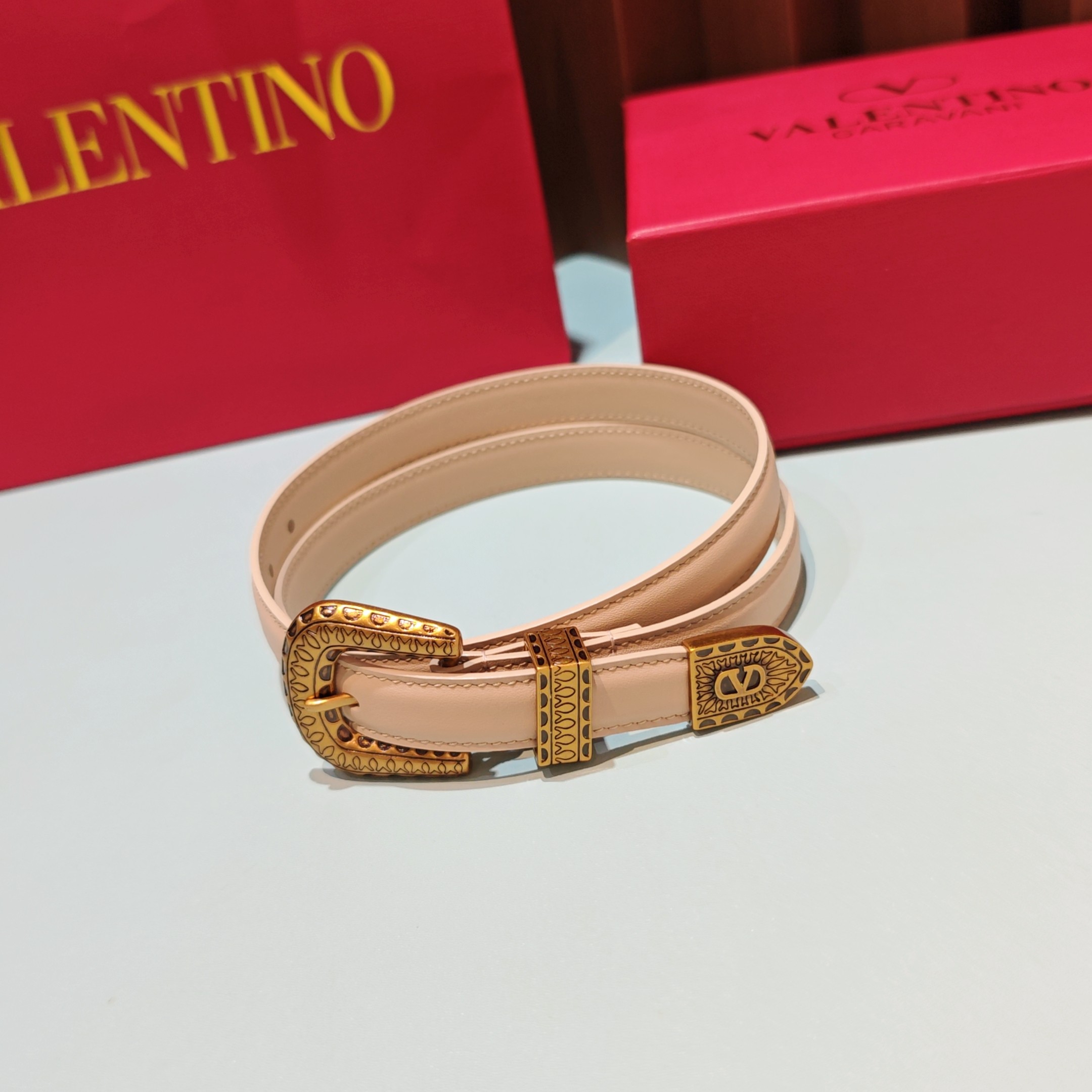 💥💥💥2.0cm 华伦天奴 腰带，双面头层牛皮，长度：75.80.85.90.95.100.105欧，铜