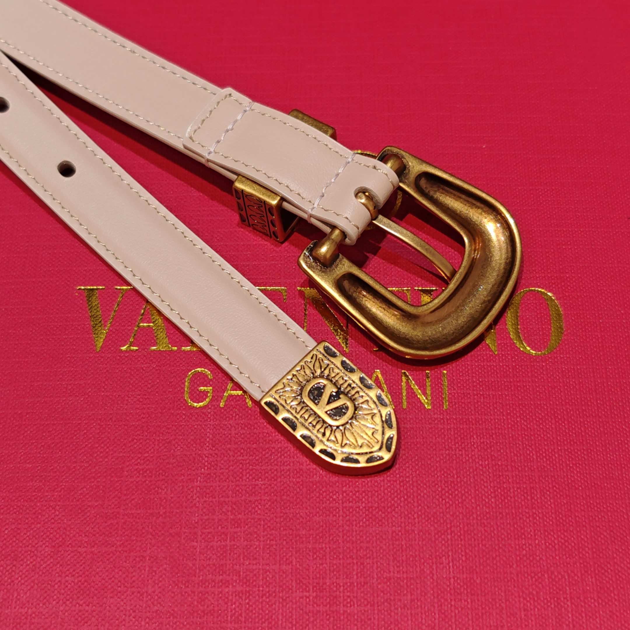 💥💥💥2.0cm 华伦天奴 腰带，双面头层牛皮，长度：75.80.85.90.95.100.105欧，铜