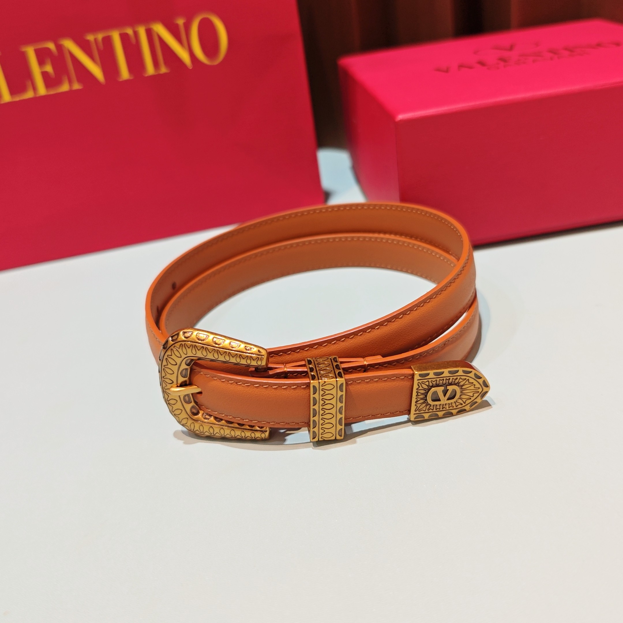 💥💥💥2.0cm 华伦天奴 腰带，双面头层牛皮，长度：75.80.85.90.95.100.105欧，铜