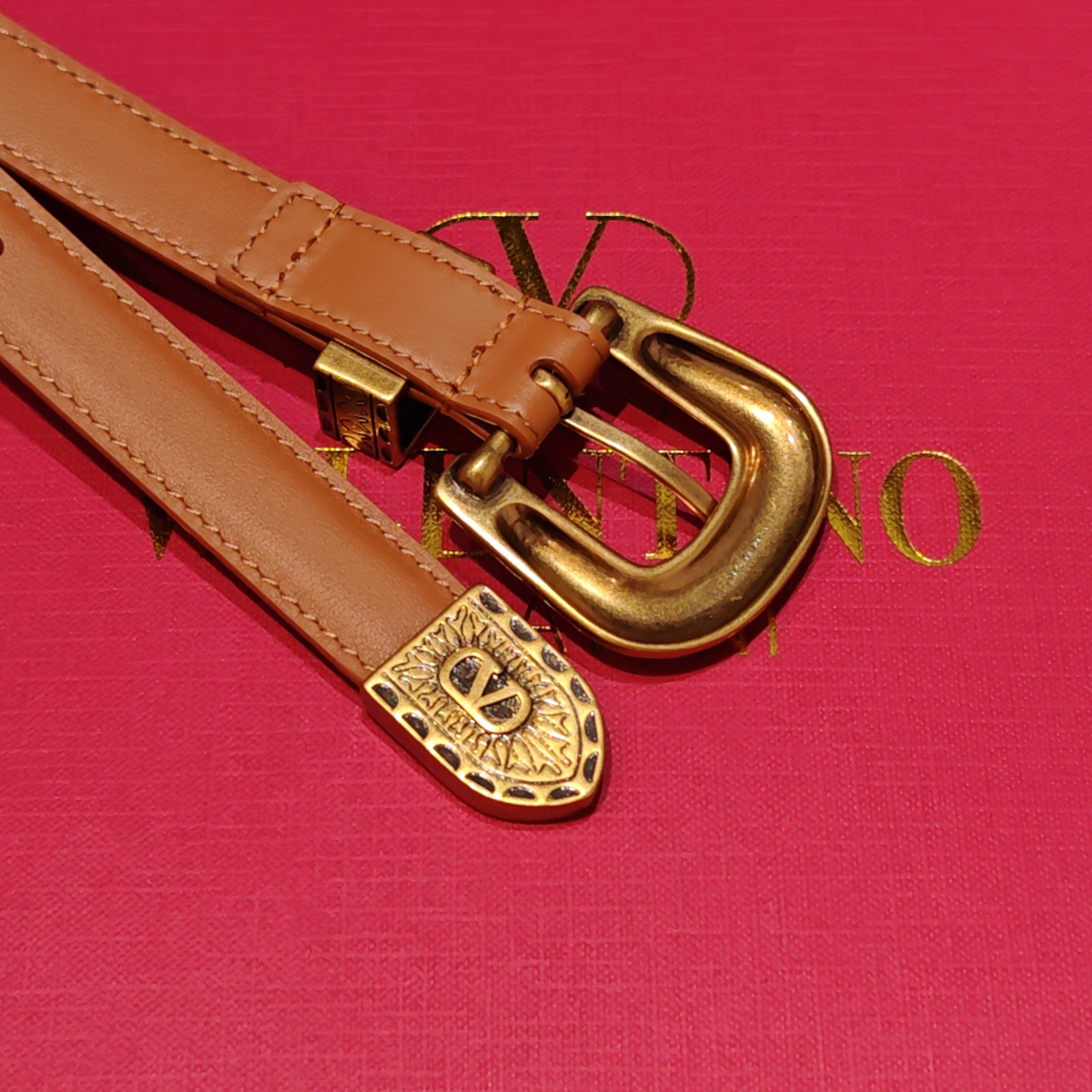 💥💥💥2.0cm 华伦天奴 腰带，双面头层牛皮，长度：75.80.85.90.95.100.105欧，铜