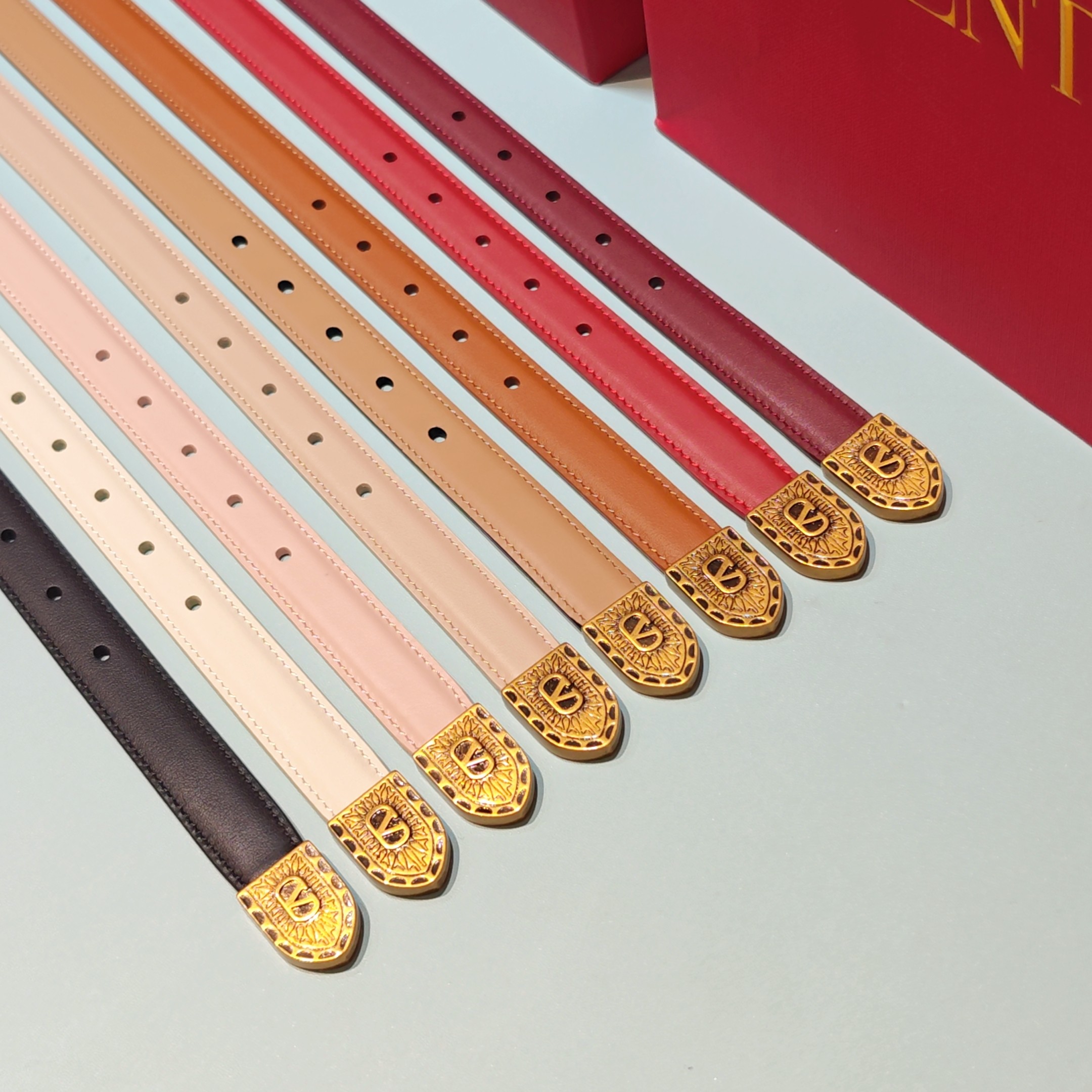 💥💥💥2.0cm 华伦天奴 腰带，双面头层牛皮，长度：75.80.85.90.95.100.105欧，铜