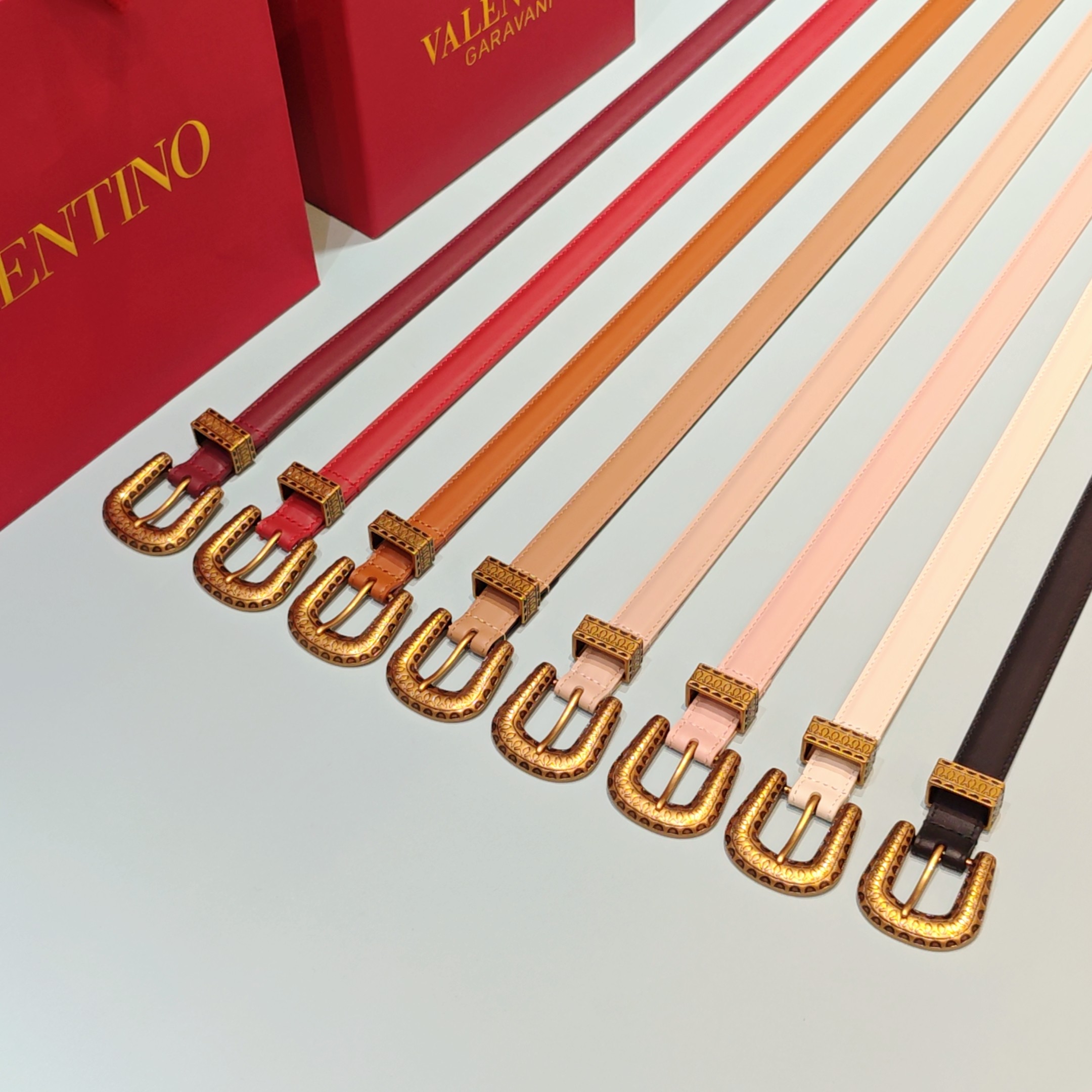 💥💥💥2.0cm 华伦天奴 腰带，双面头层牛皮，长度：75.80.85.90.95.100.105欧，铜