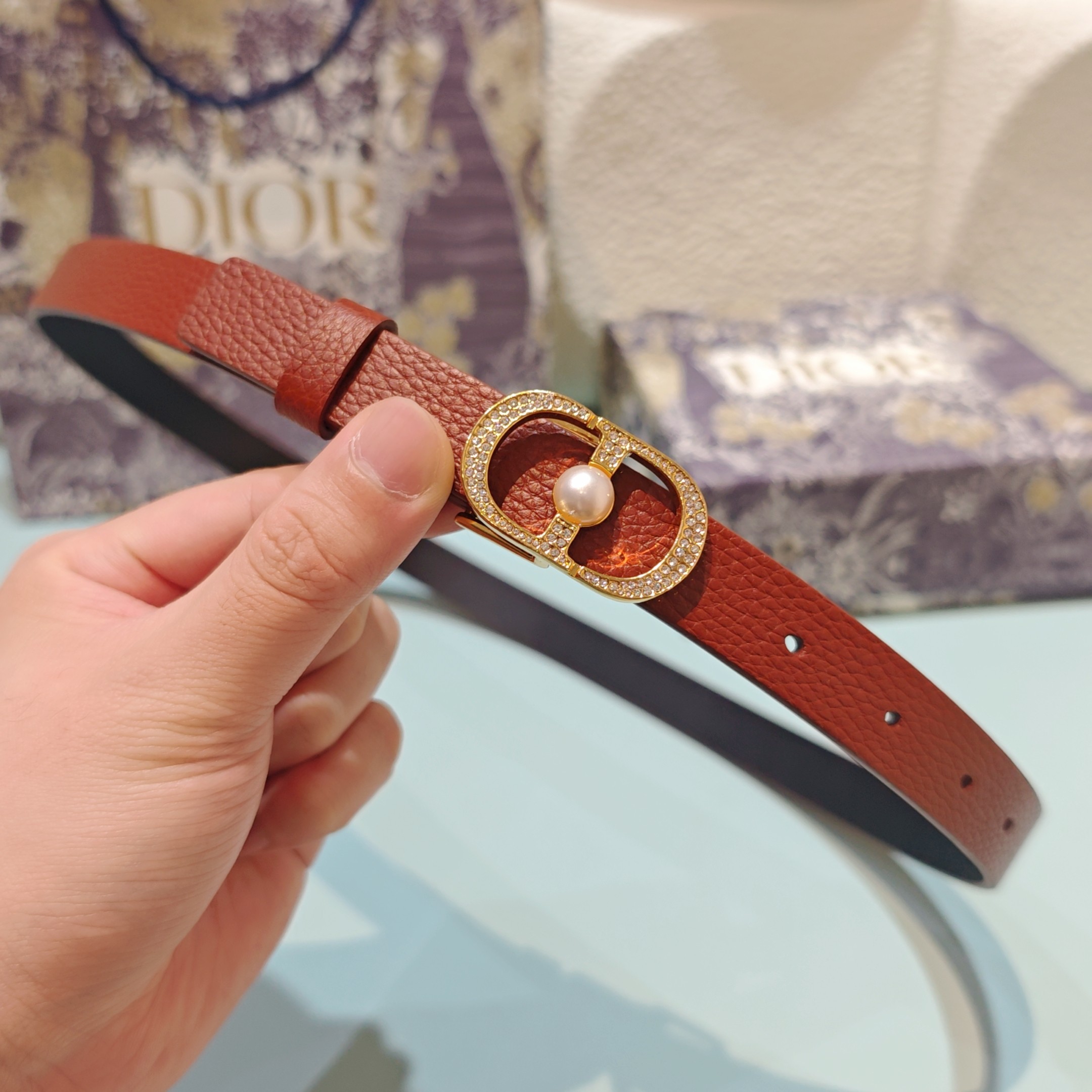 _dr39sUQsTPKweu0YZphTFuScLd20tWJwVvJaFVg