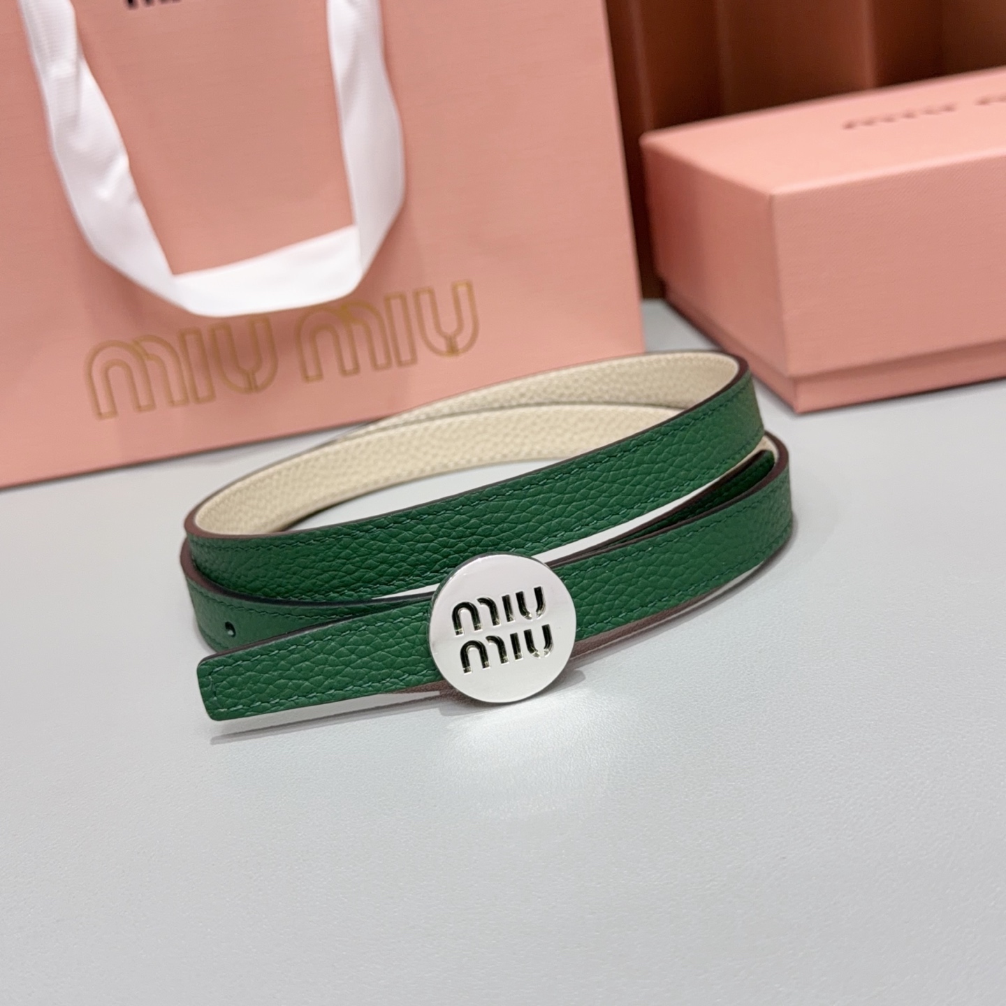 💥💥💥1.5cm缪缪miu min腰带，双面头层牛皮，长度：75.80.85.90.95.100.105欧。 
