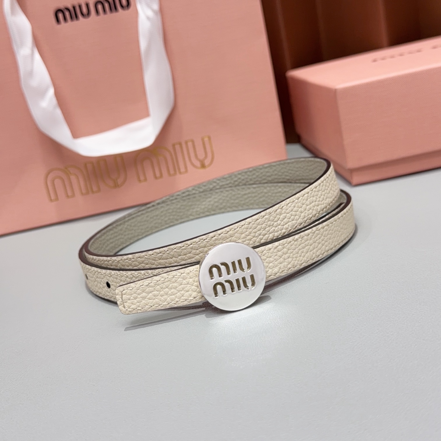 💥💥💥1.5cm缪缪miu min腰带，双面头层牛皮，长度：75.80.85.90.95.100.105欧。 