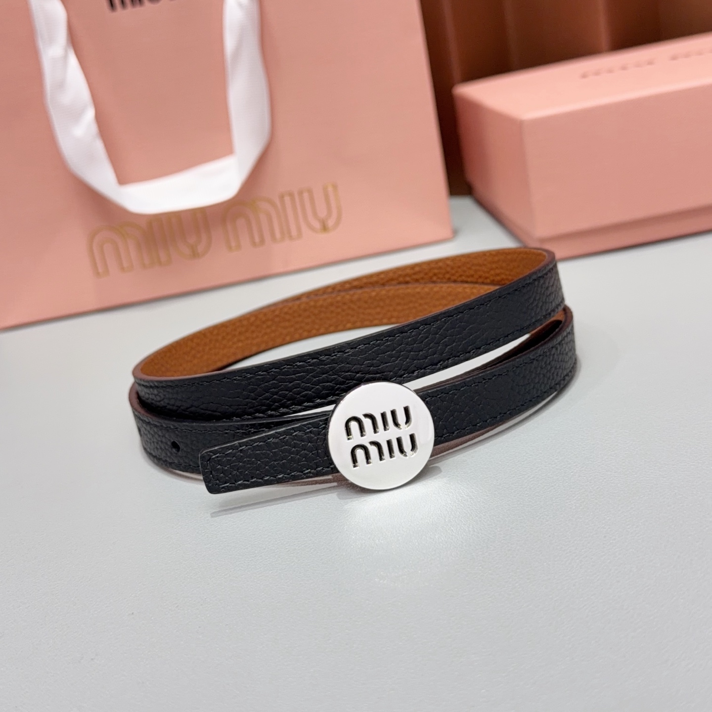💥💥💥1.5cm缪缪miu min腰带，双面头层牛皮，长度：75.80.85.90.95.100.105欧。  