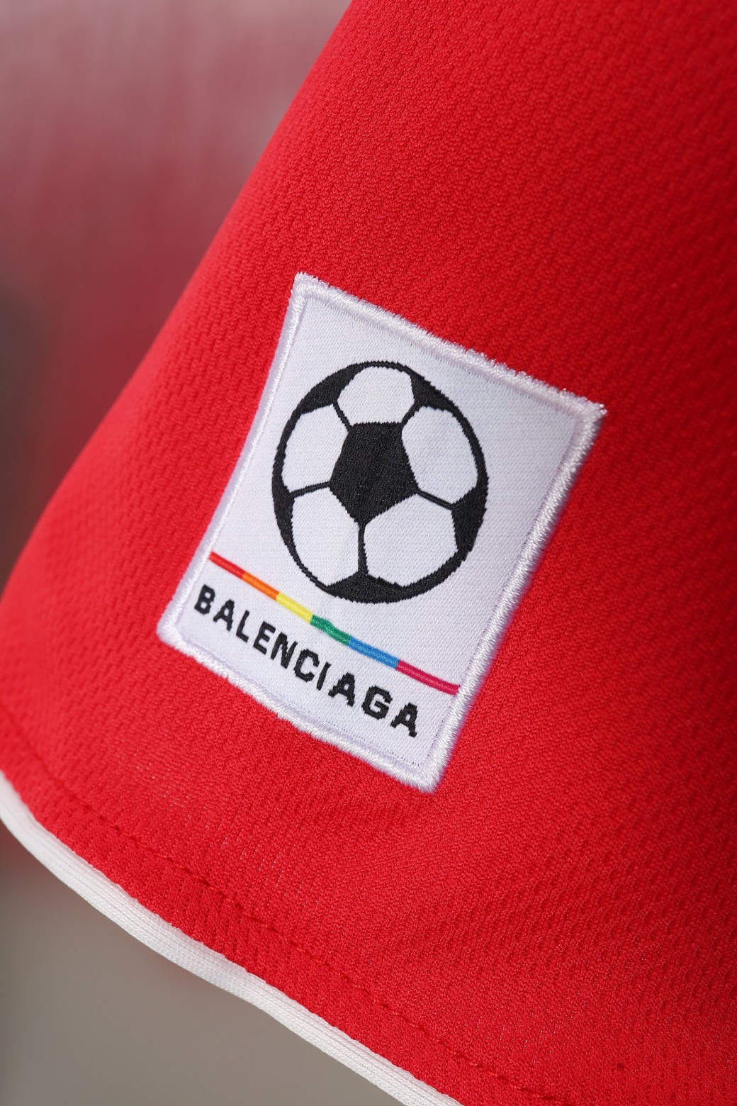 Balenciaga BLNCG Jersey Top - Stylish Red Tee, Sizes S-XL Available Now! 6 a1710963423387 2757