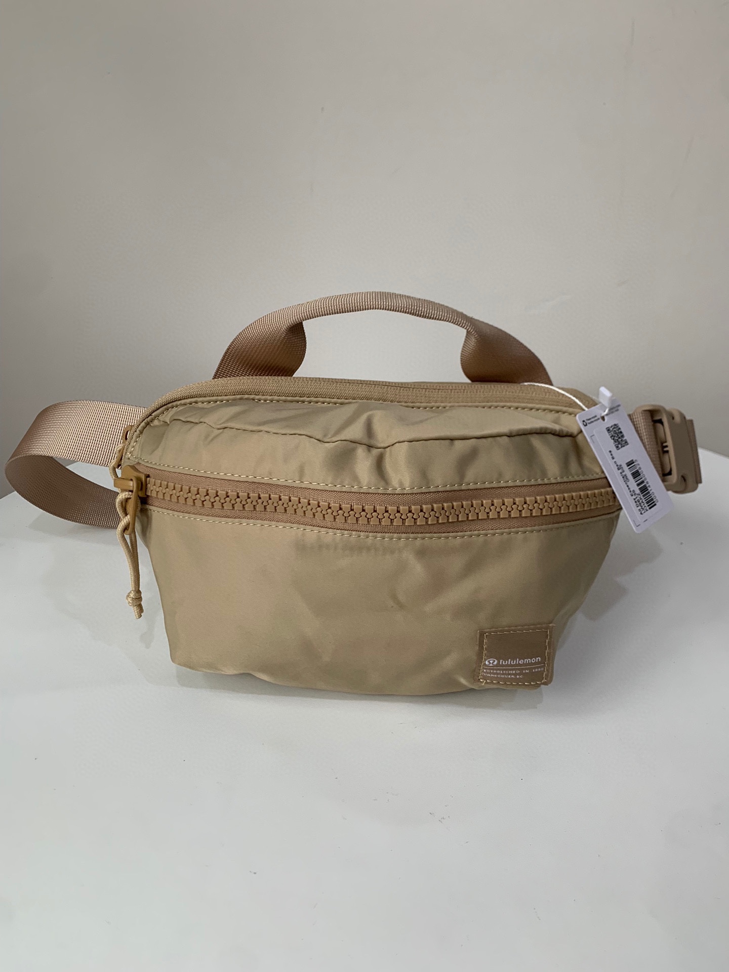 Lulu accessories *Lululemon all day essentials 2.5L Lulu accessories yoga