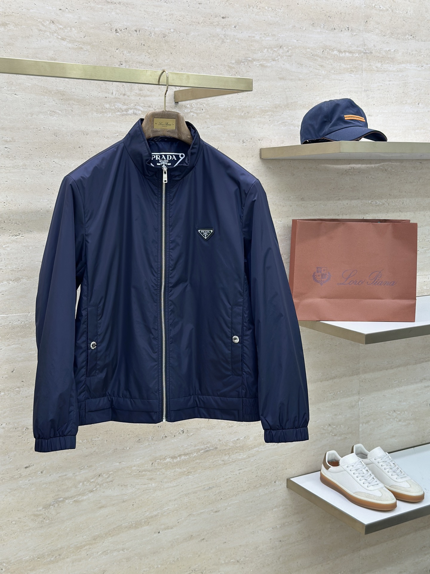 PRADA 2025ss秋冬新款系列🆕P家休闲翻领夹克外套 🧥专柜同步发售 超高工艺的风衣外套 休闲时尚