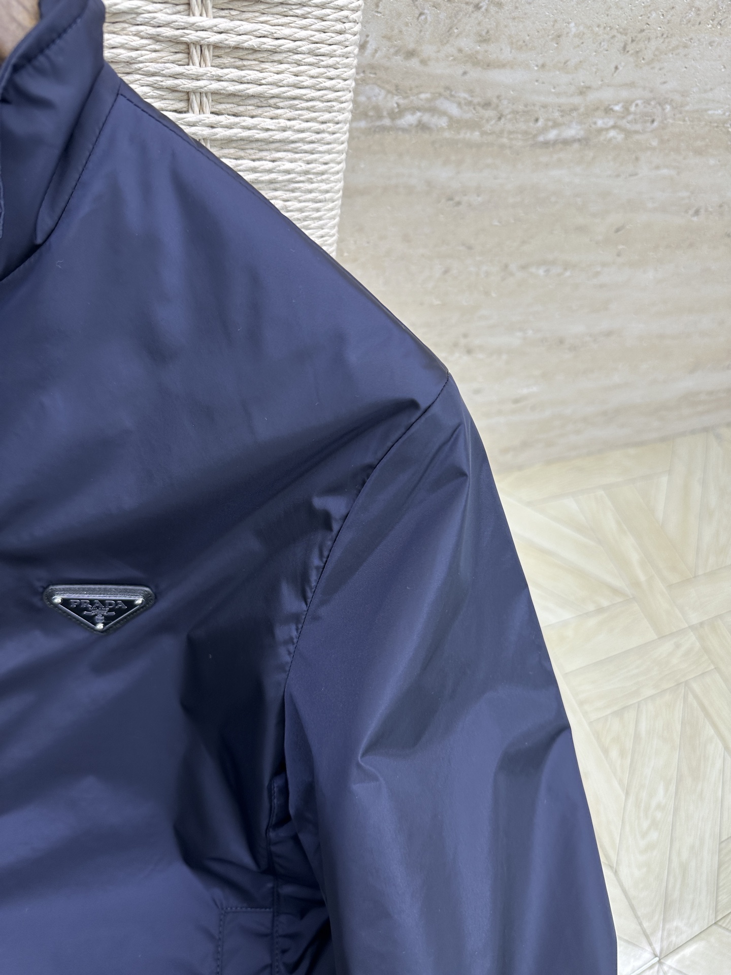 PRADA 2025ss秋冬新款系列🆕P家休闲翻领夹克外套 🧥专柜同步发售 超高工艺的风衣外套 休闲时尚