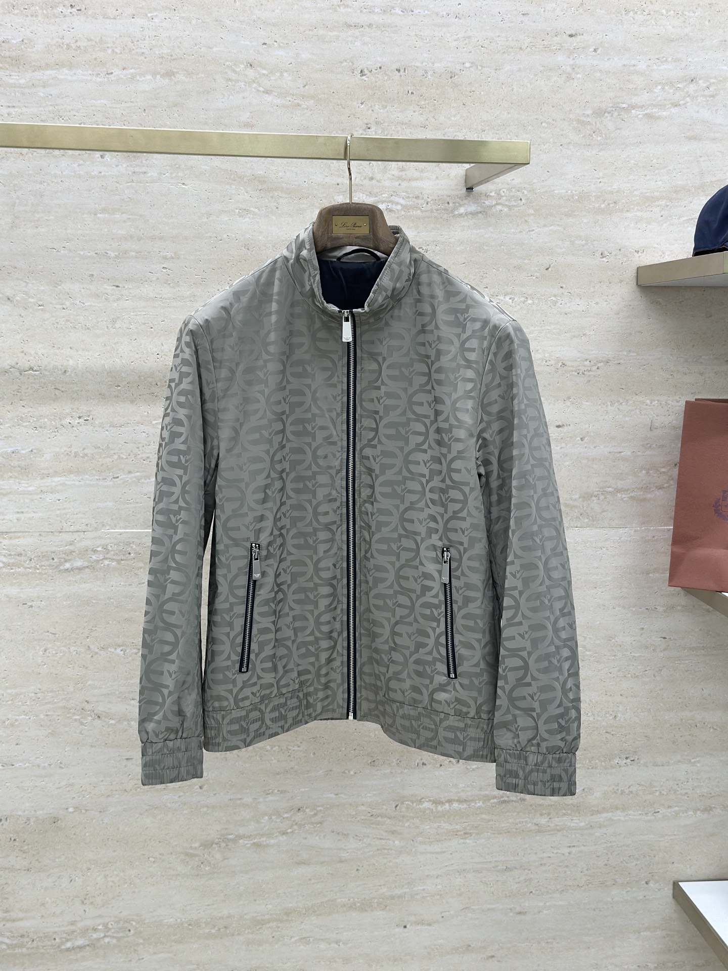 ARMANI 2025ss秋冬新款系列🆕阿玛尼家休闲夹克立领外套🧥专柜同步发售 超高工艺的风衣外套 休闲