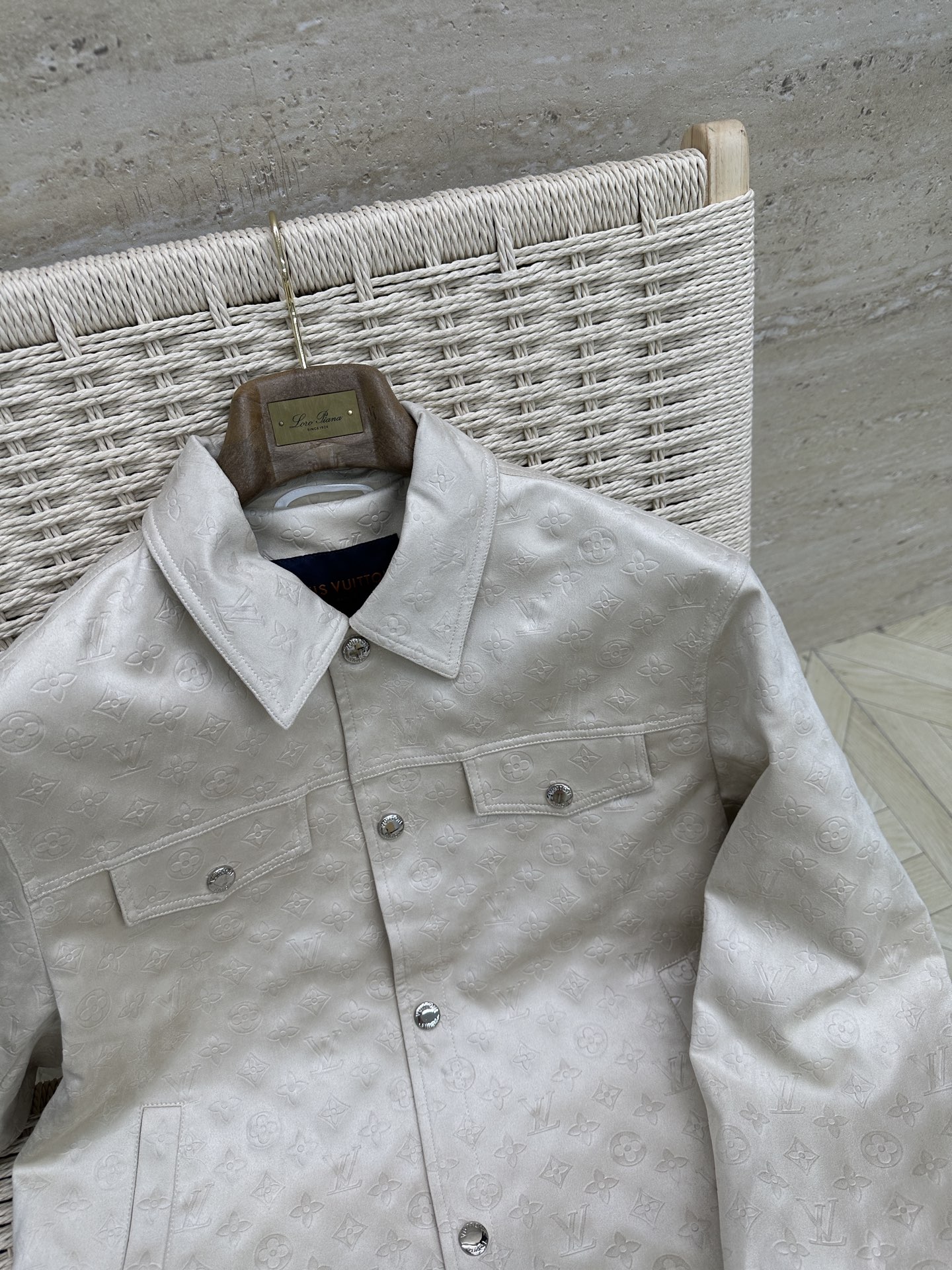 LOUIS VUITTON 2025ss秋冬新款系列🆕驴家休闲夹克外套🧥专柜同步发售 超高工艺的风衣外套