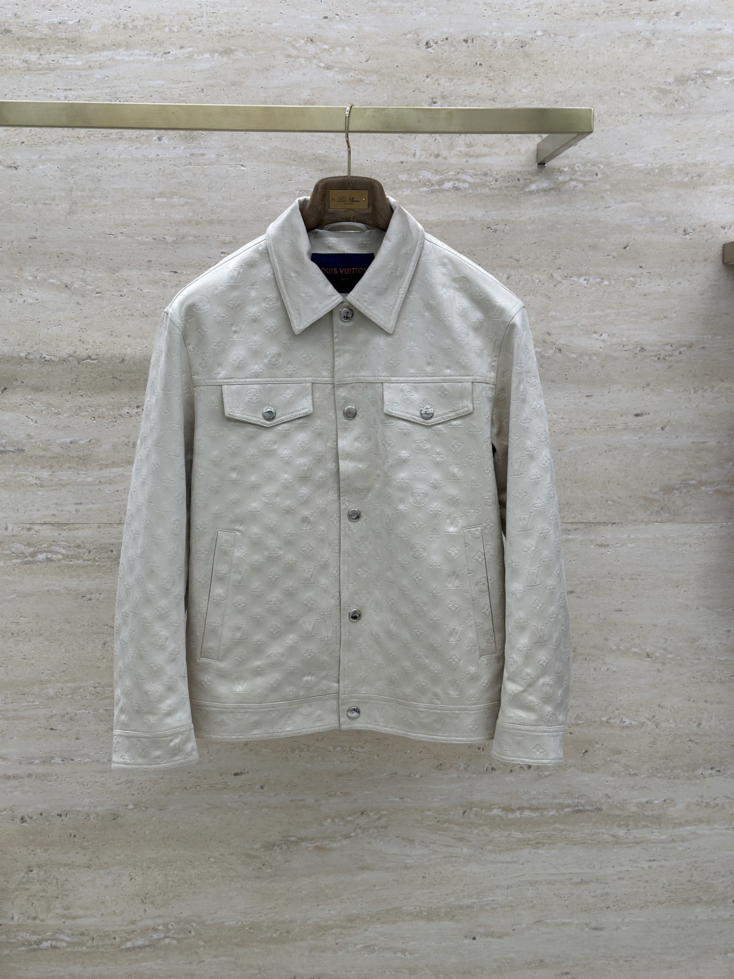 LOUIS VUITTON 2025ss秋冬新款系列🆕驴家休闲夹克外套🧥专柜同步发售 超高工艺的风衣外套