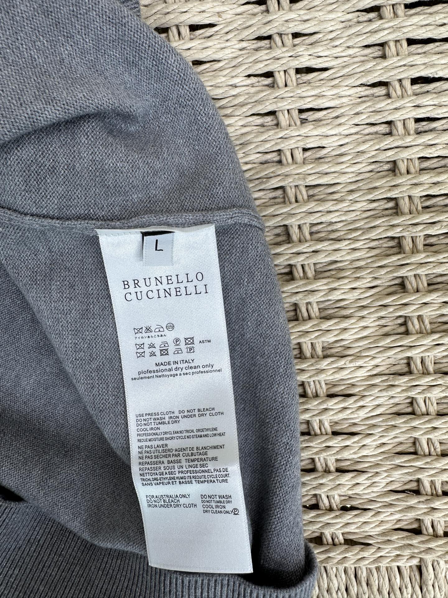 BC 25FW秋冬新款毛衣采用羊绒羊毛混纺纱线，保暖性佳，蓬松柔软，加倍呵护肌肤，给你轻如无物的穿着感体