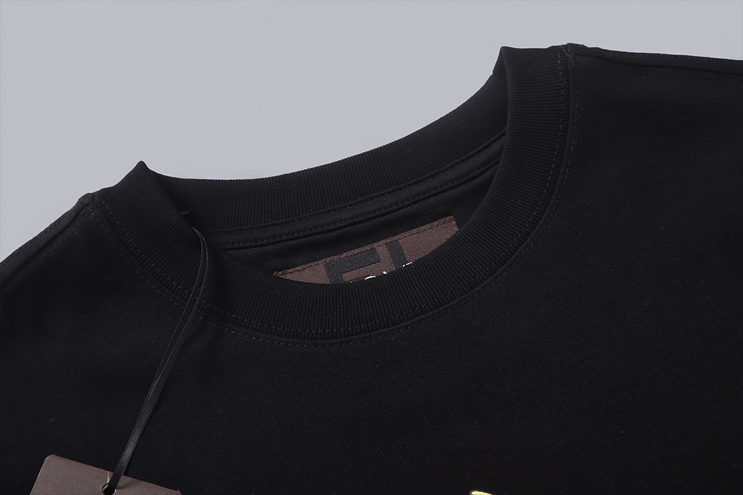 FRGMT x 💰okémon T-shirt Collection: High Quality, Durable, and Stylish Designs - 图片 3