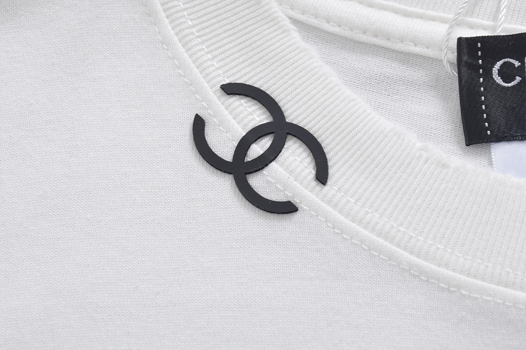 Fashionable Hsiang’s T-shirt Collection with Unique Cuff Art and High-Quality Cotton - 图片 4