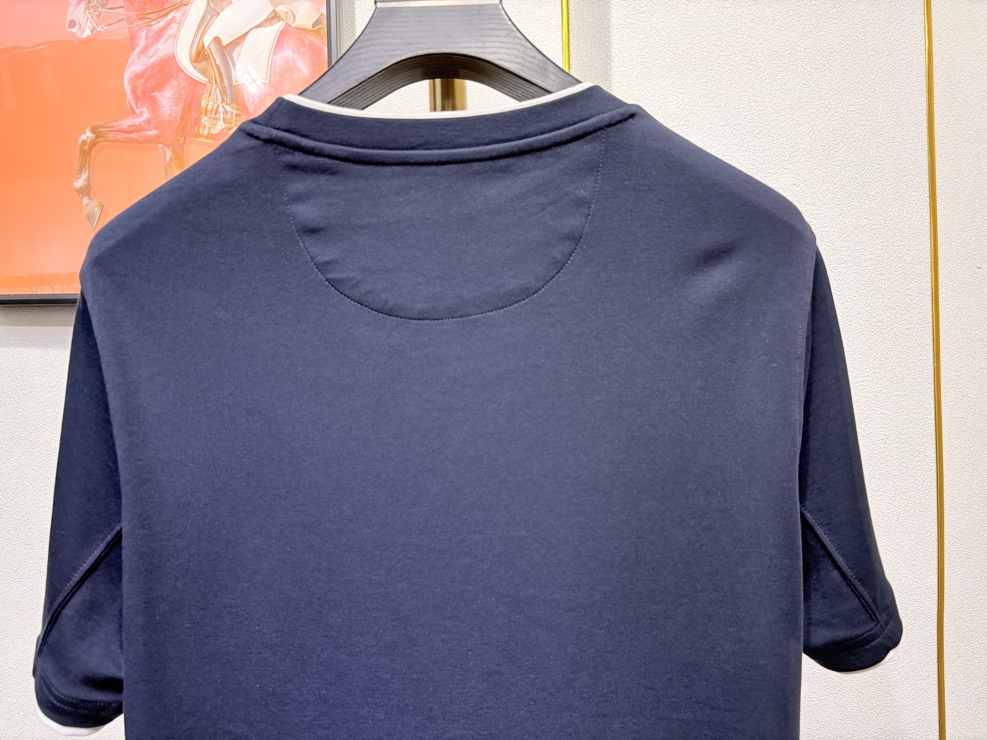 BC新款 男士休闲短袖T恤，采用纯棉面料，面料舒适透气性好，秉承大牌的传统给时尚添加魅力！袖口和衣脚拼色