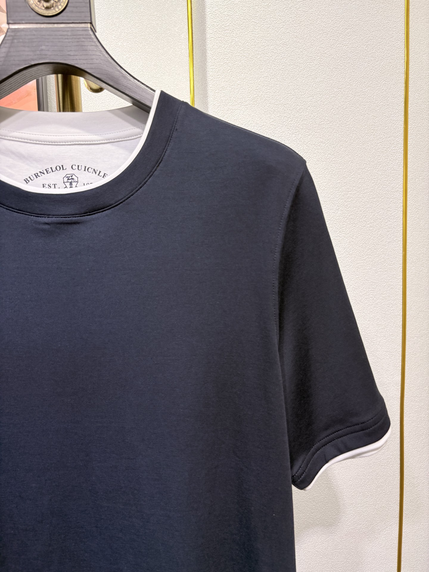 BC新款 男士休闲短袖T恤，采用纯棉面料，面料舒适透气性好，秉承大牌的传统给时尚添加魅力！袖口和衣脚拼色