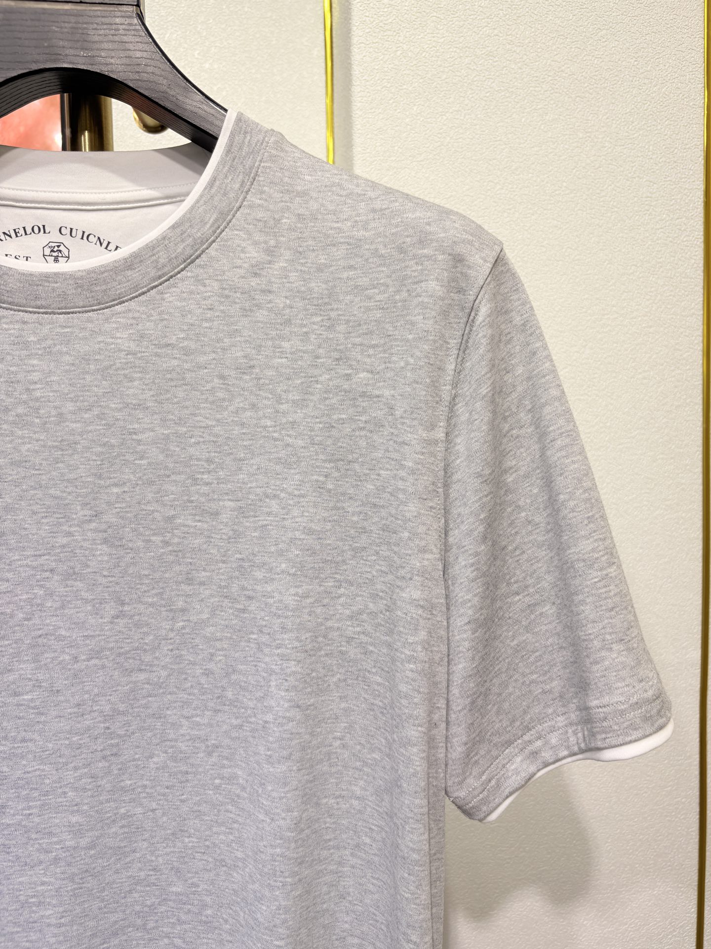 BC新款 男士休闲短袖T恤，采用纯棉面料，面料舒适透气性好，秉承大牌的传统给时尚添加魅力！袖口和衣脚拼色