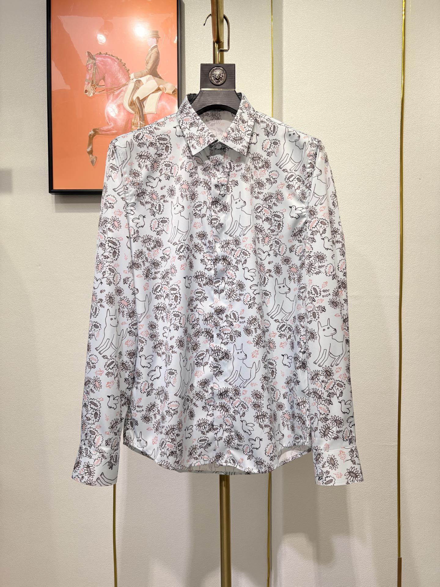 NO:521558,.Dior new style of men's casual shirt, high-end customized fabric, high-end version, fashionable and versatile, imported imitation silk fabric, super soft and delicate feel, skin-friendly and comfortable to wear, high-end boutique, fine workmanship in OEM, very good on the upper body, a must-have item for men. The number of codes is 38-42, dior, shirts, real silk, alexander wang19860909.Dior 新款新款男士休闲衬衫,高端定制面料,高端版本,时尚百搭爆款,选用进口仿真丝面料,手感超柔软细腻,穿着亲肤舒适 ,高端精品,代工厂精细做工,上身非常赞,男士必备单品.码数38-42码,,dior,shirts,real silk,alexander wang,Men's clothing