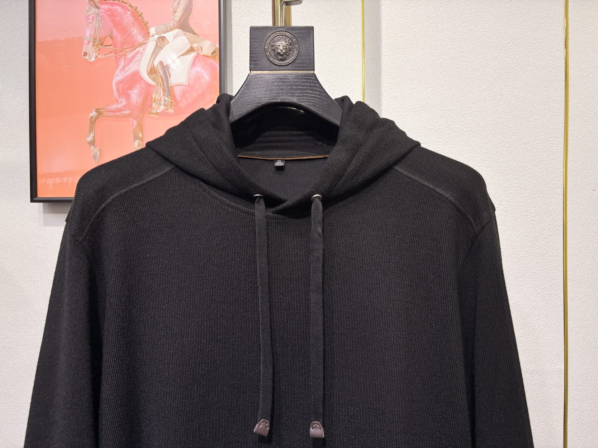 lP🆕诺悠翩雅，2025秋冬男款羊毛混纺连帽卫衣，简约大方的版型、前幅插兜设计（绵羊毛 棉 聚酯纤维 腈