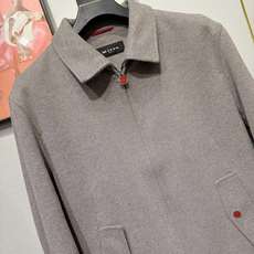 Kiton,2025新款男士商务休闲外套,经典翻领款,客供进口面料、开模定制五金、三标齐,定织定染工艺、 Kiton,2025新款男士商务休闲外套,经典翻领款,客供进口面料、开模定制五金、三标齐,定织定染工艺、